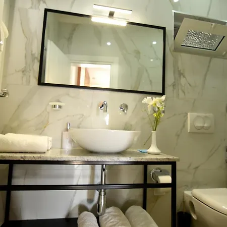 Ramosaco, Radhime, Vlore Hotel