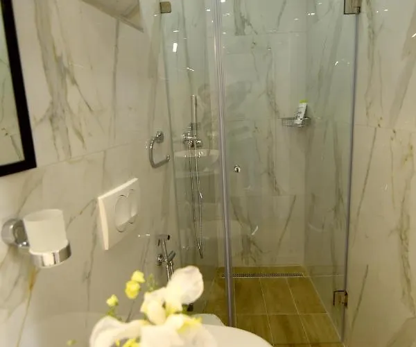 Ramosaco, Radhime, Vlore 3*