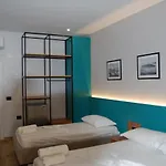 Ramosaco, Radhime, Vlore Otel