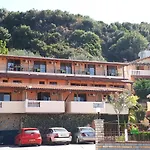 Ramosaco, Radhime, Vlore מלון Radhimë