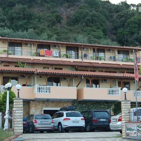 Hotel Ramosaco, Radhime, Vlore 3*